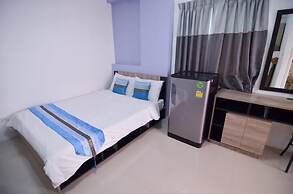 Salinsiri at Lat Krabang