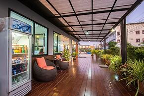 Salinsiri at Lat Krabang