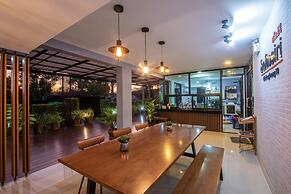 Salinsiri at Lat Krabang