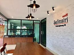 Salinsiri at Lat Krabang