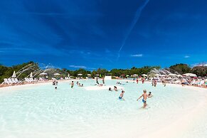 Hu Montescudaio Village