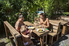 Hu Montescudaio Village