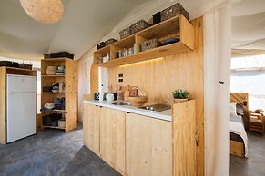 Hu Montescudaio Village