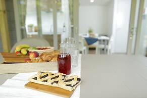 Hu Montescudaio Village