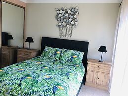 Renas Court Unit 6