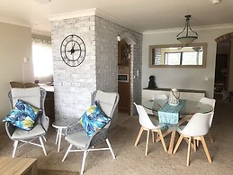 Renas Court Unit 6
