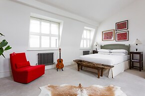 Warwick Gardens II by Onefinestay