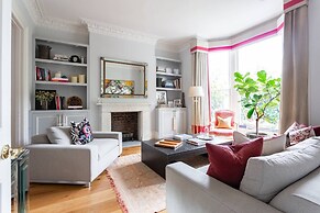 Warwick Gardens II by Onefinestay
