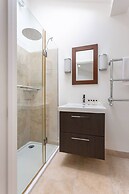 Warwick Gardens II by Onefinestay