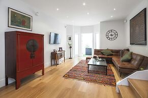 Winchendon Road by Onefinestay