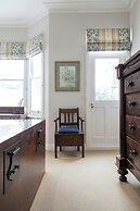 Winchendon Road by Onefinestay