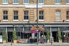 Winchendon Road by Onefinestay