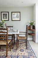 Winchendon Road by Onefinestay