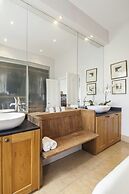 Winchendon Road by Onefinestay