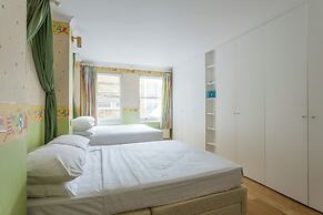 Hyde Park Gate II by Onefinestay