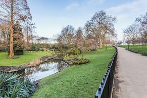 Hyde Park Gate II by Onefinestay