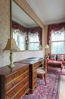 Hyde Park Gate II by Onefinestay