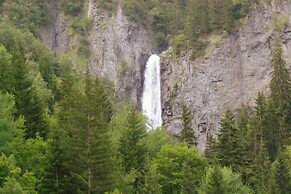 Camping La Cascade De Venosc