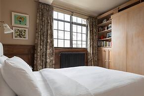 Cockspur Street by Onefinestay