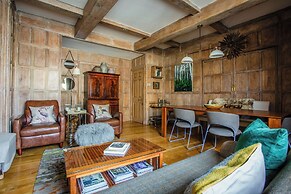 Cockspur Street by Onefinestay