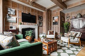 Cockspur Street by Onefinestay