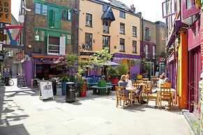 Cockspur Street by Onefinestay