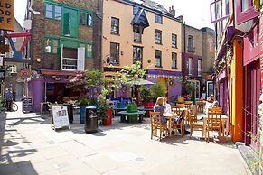 Cockspur Street by Onefinestay