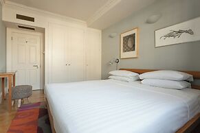 Cockspur Street by Onefinestay