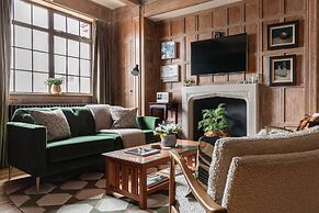 Cockspur Street by Onefinestay