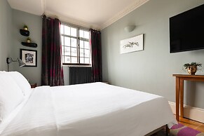 Cockspur Street by Onefinestay