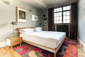 Cockspur Street by Onefinestay