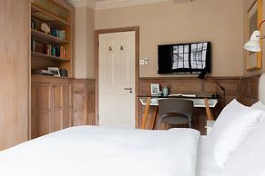 Cockspur Street by Onefinestay