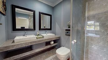 Caribbean Estate Deluxe