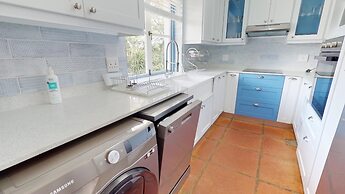 Caribbean Estate Deluxe