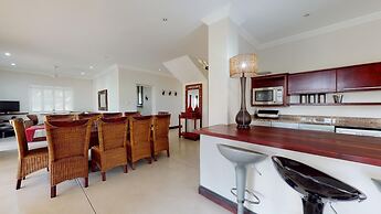 Caribbean Estate Deluxe