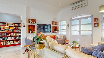 Caribbean Estate Deluxe