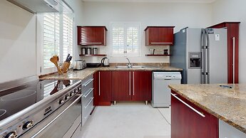 Caribbean Estate Deluxe