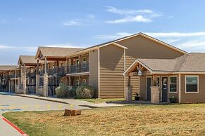 Eagle's Den Suites Andrews a Travelodge by Wyndham