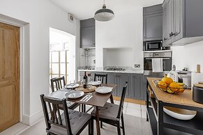 Stylish House in Amazing Central Area