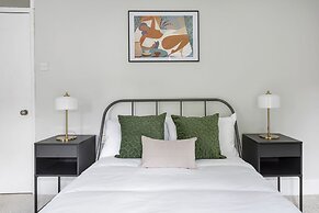 Stylish House in Amazing Central Area