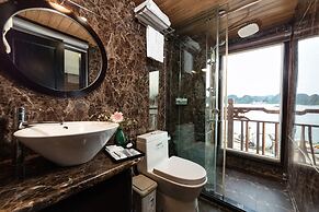 Santa Maria Cruises Halong Bay