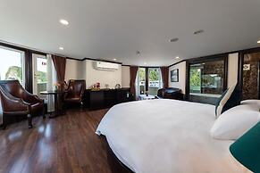 Santa Maria Cruises Halong Bay