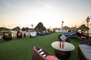 Santa Maria Cruises Halong Bay