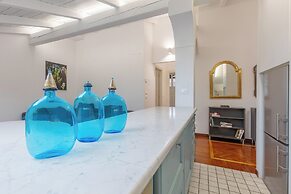 Pratello Elegante e Raffinata Mansarda