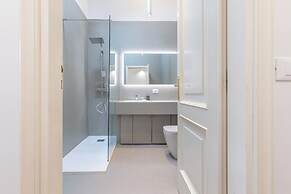 Pratello Elegante e Raffinata Mansarda