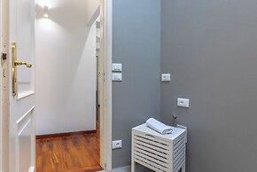 Pratello Elegante e Raffinata Mansarda