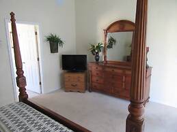 R1 Glenbrook 5 bed / 4 Bath