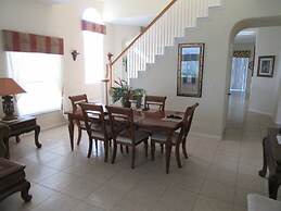 R1 Glenbrook 5 bed / 4 Bath