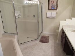 R1 Glenbrook 5 bed / 4 Bath