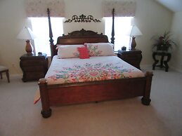 R1 Glenbrook 5 bed / 4 Bath